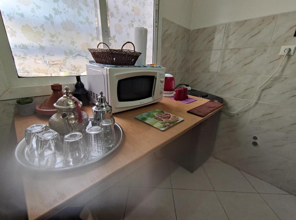 Beautiful Ground-Floor Apartment With Portable Air Conditioning, Parking, And Free Wi-Fi Casablanca Exterior photo
