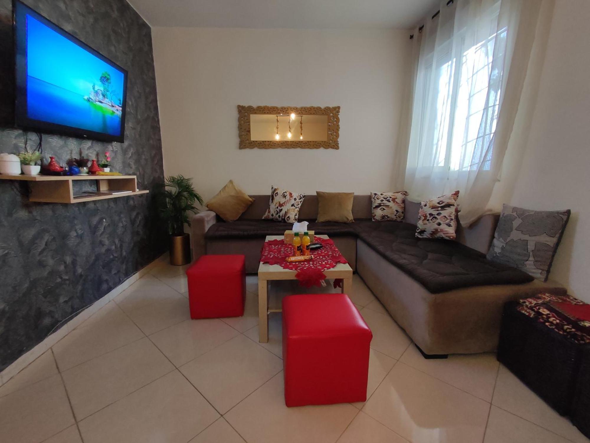Beautiful Ground-Floor Apartment With Portable Air Conditioning, Parking, And Free Wi-Fi Casablanca Exterior photo